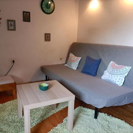 Apartman Lara Belgrado Esterno foto