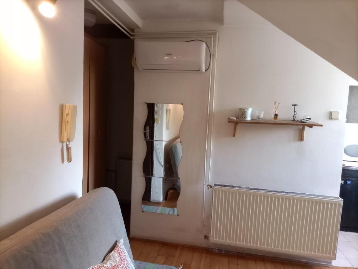 Apartman Lara Belgrado Esterno foto